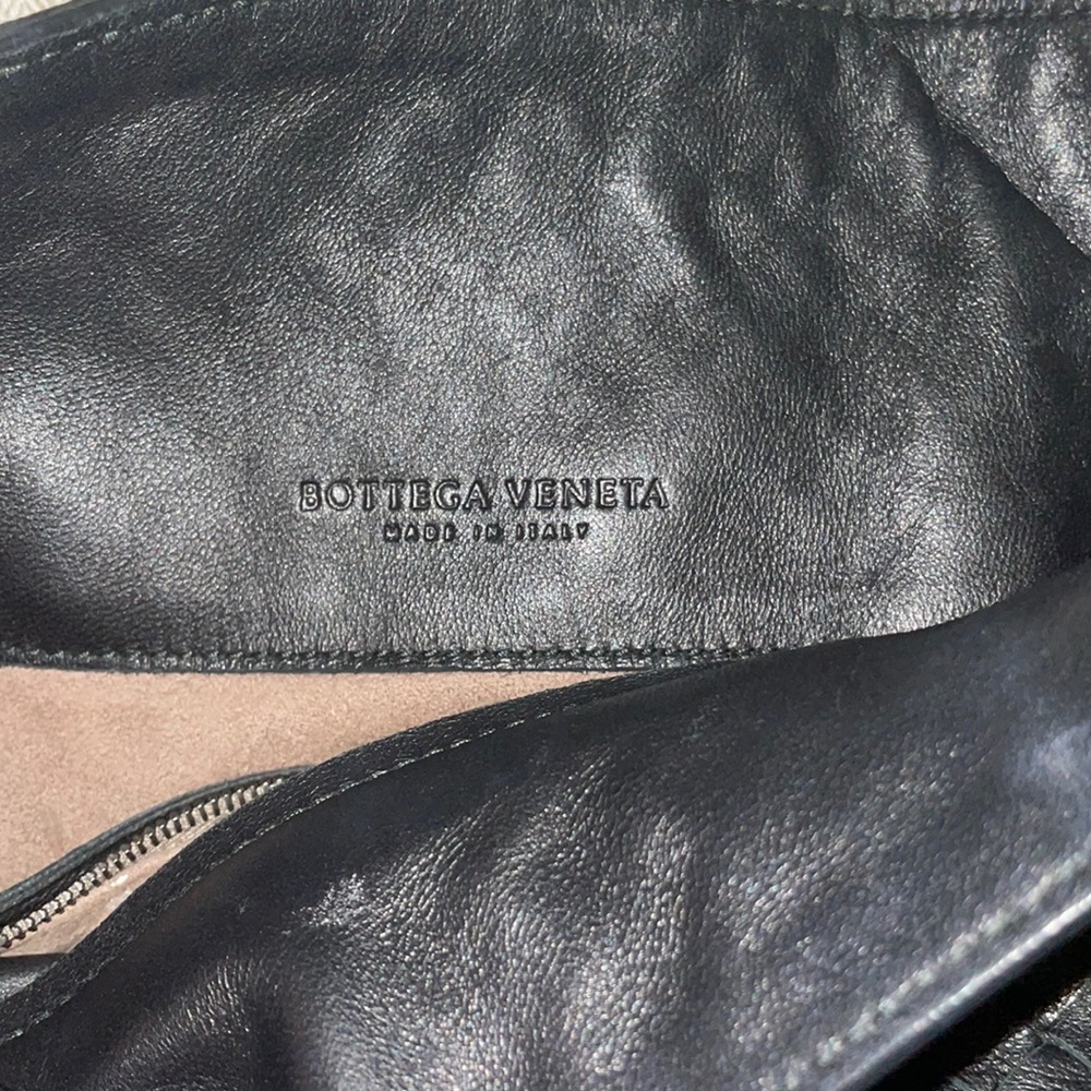 Bottega Veneta Small Loop Hobo - Picture 6 of 9